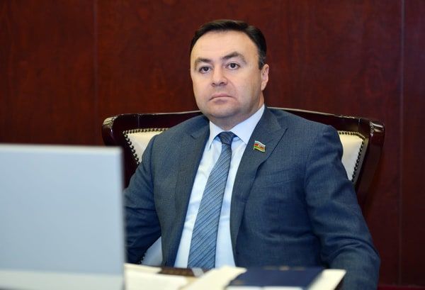 Deputat «vikipediya» ilə bağlı layihəyə başlayır