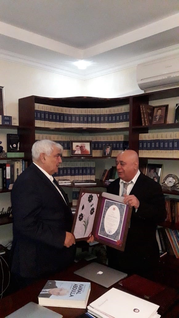 Kamal Abdulla Türk Ədəbiyyatı Fondunun fəxri üzvü seçilib - FOTO