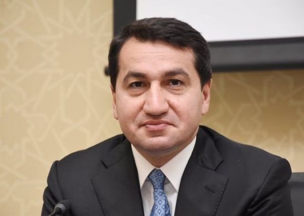 Prezidentin köməkçisi paraddan görüntülər paylaşdı - VİDEO