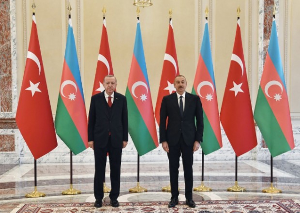 Prezidentlər mətbuata birgə bəyanatlarla çıxış EDİBLƏR
