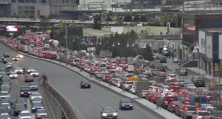 BNA: Paytaxt yollarında avtobusların hərəkətində çətinlik yaranıb