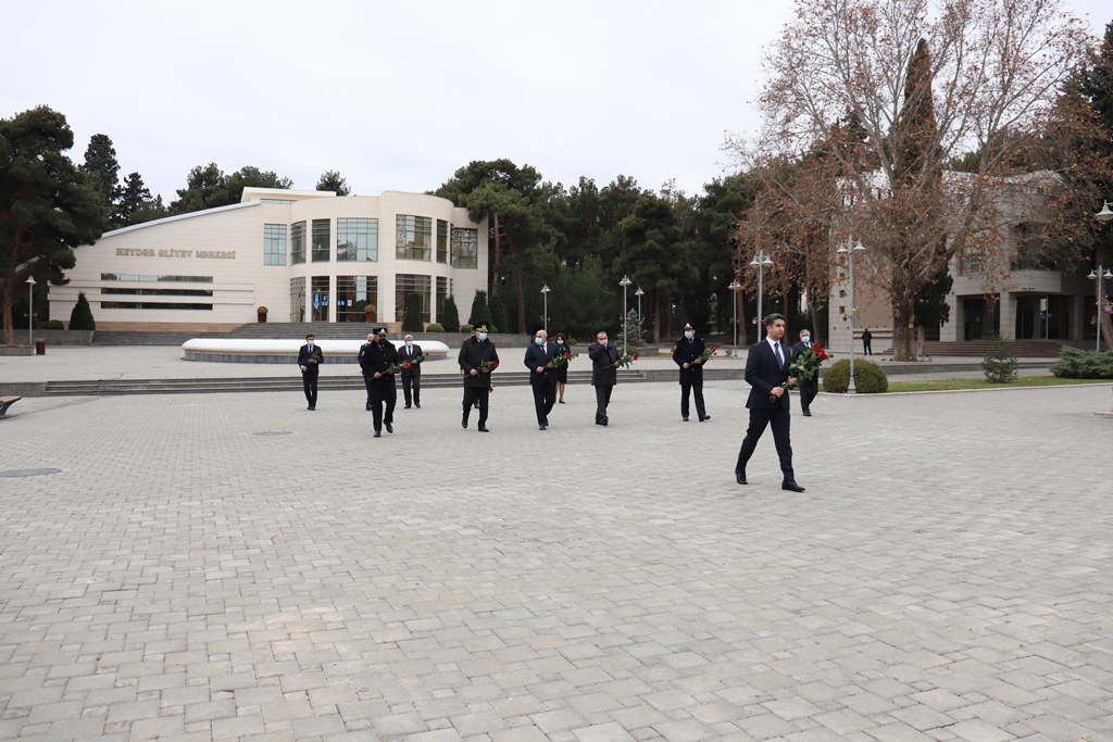 Naftalanda Heydər Əliyevin anım günü keçirilib - FOTOLAR  