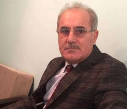 Öz gözündə tiri görməyən tayqulaqlar...  