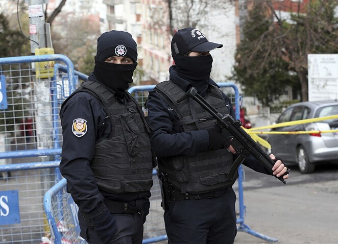 Türkiyədə Yeni ildə 4 gün küçəyə çıxmaq qadağan edildi