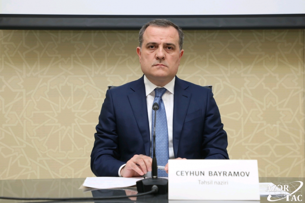 Ceyhun Bayramov Brüsselə getdi