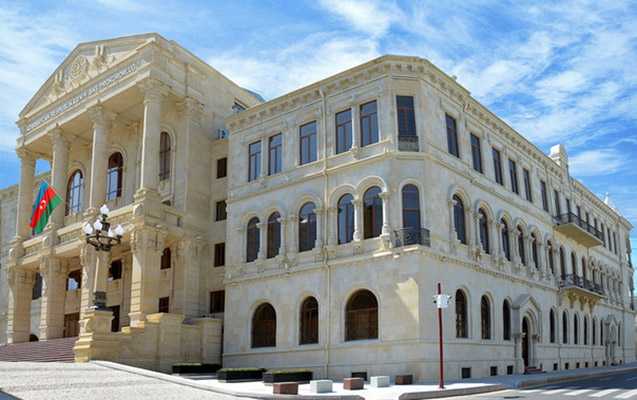Baş prokuror sürücünün intiharını nəzarətə götürdü