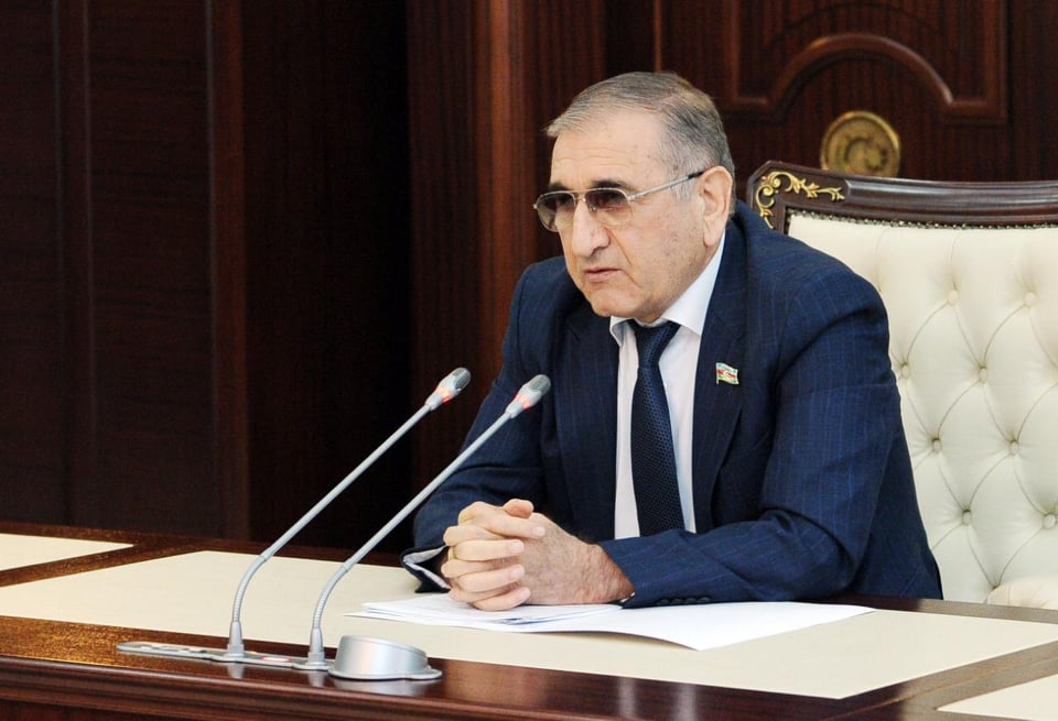 Parlamentin iclasında gündəlik ətrafında məsələlərin müzakirəsi səsvermə ilə olmalıdır - Tahir Rzayev