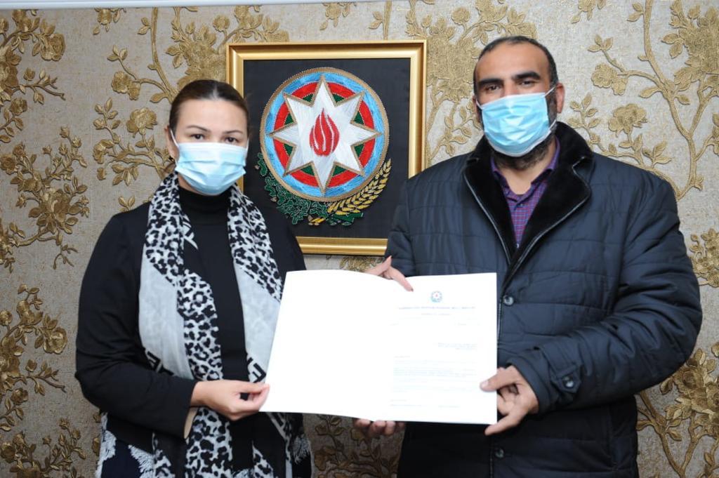 Qənirə Paşayeva şəhid Sahib Şirəliyevin valideynləri ilə görüşdü