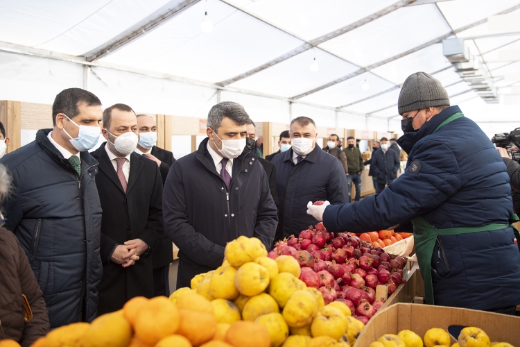 “Kənddən şəhərə” Qış yarmarkası açıldı