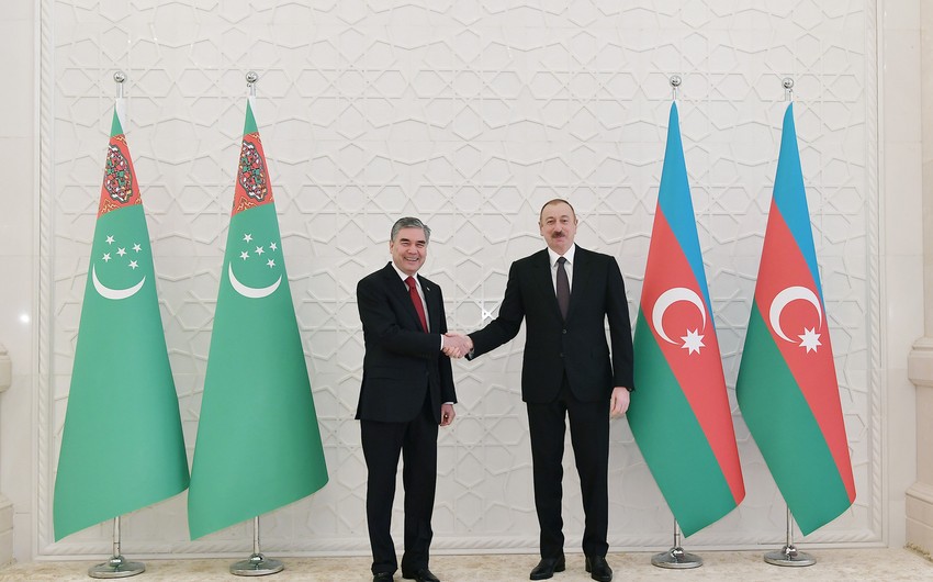 Türkmənistan prezidenti İlham Əliyevi təbrik etdi