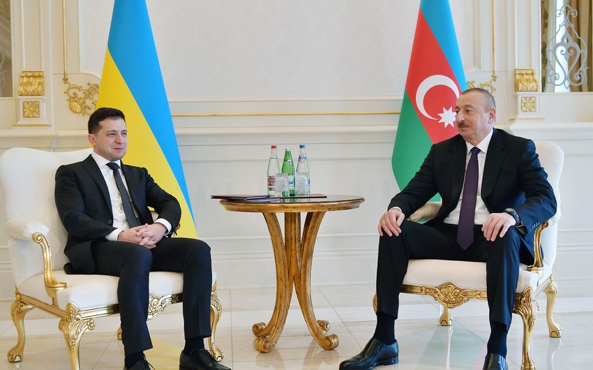 Zelenski İlham Əliyevi Kiyevə dəvət etdi