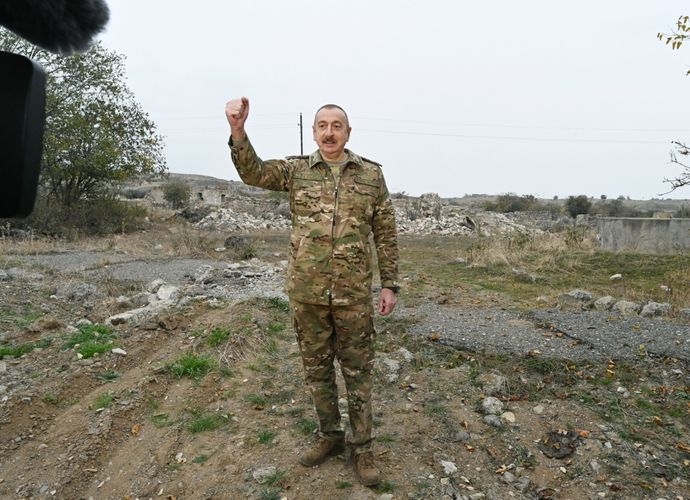 Qəhrəmanımıza təbrik