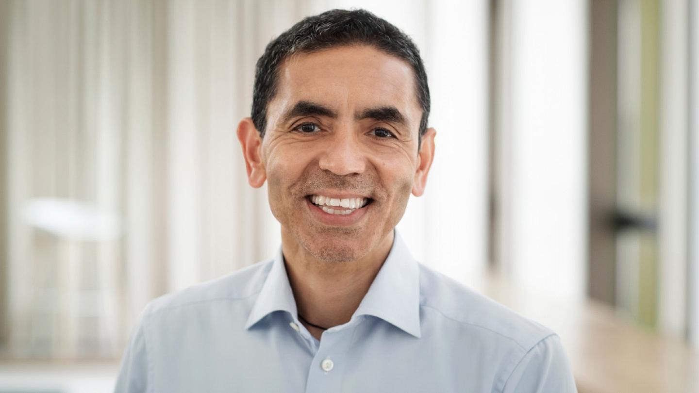 Uğur Şahin: Çin vaksini infeksiyaya qarşı yetərincə təsirlidir