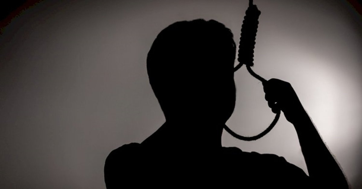 Qaxda 51 yaşlı kişi intihar etdi