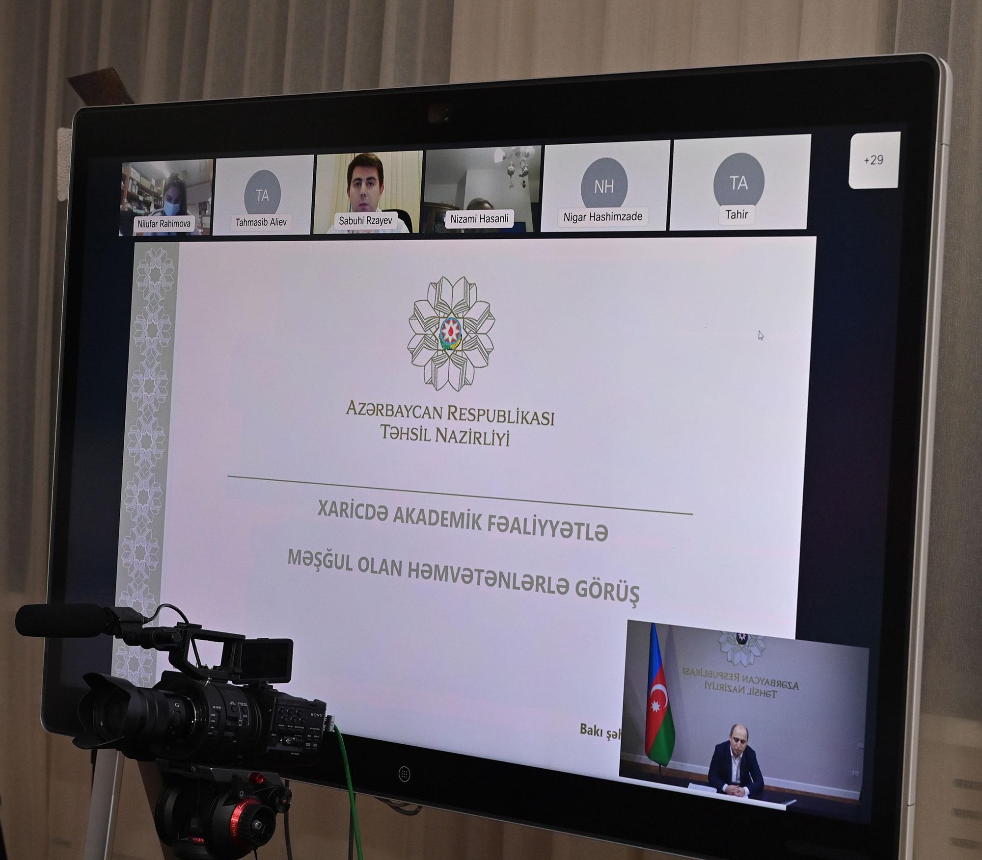 Təhsil naziri xaricdəki bir qrup soydaşımızla virtual görüşüb - FOTOLAR
