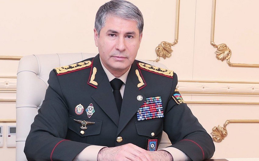 Vilayət Eyvazov şəxsi heyəti təbrik etdi