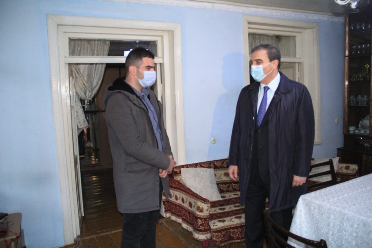 İcra başçısı şəhidin qardaşını işlə təmin etdi - FOTO