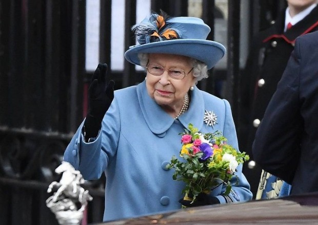 II Elizabet Aİ ilə sazişi təsdiqlədi