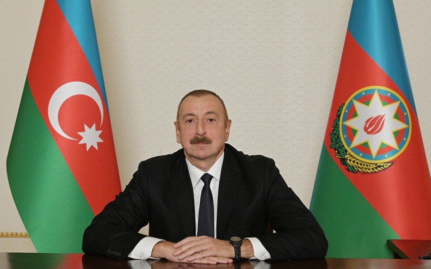 Prezident energetikləri təltif etdi