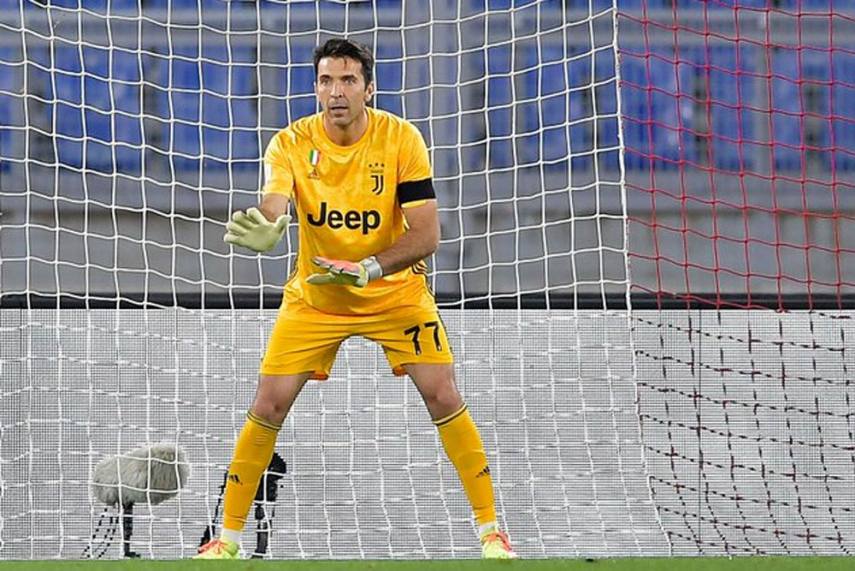Buffon ən yaxşı qapıçı seçildi