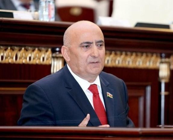 Azadlıqdan dirçəlişə doğru