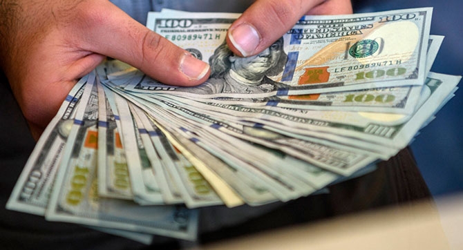 Dolların bu günə olan məzənnəsi