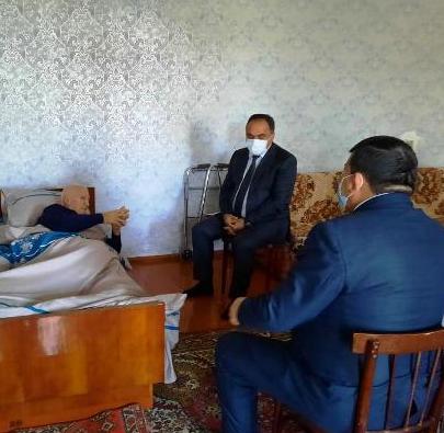 İcra başçısı Milli Qəhrəmanın evini ziyarət etdi