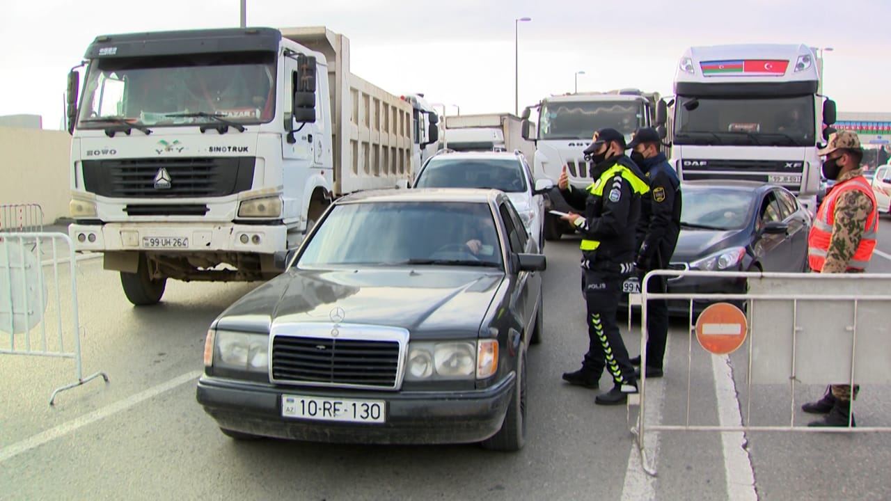 Postlardan keçmək istəyən 2258 avtomobil geri qaytarılıb