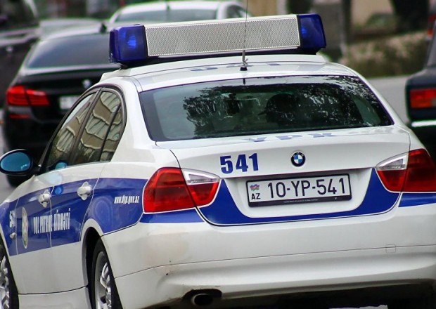 Yol polisinin saxladığı avtomobildə narkotik aşkarlandı - FOTO