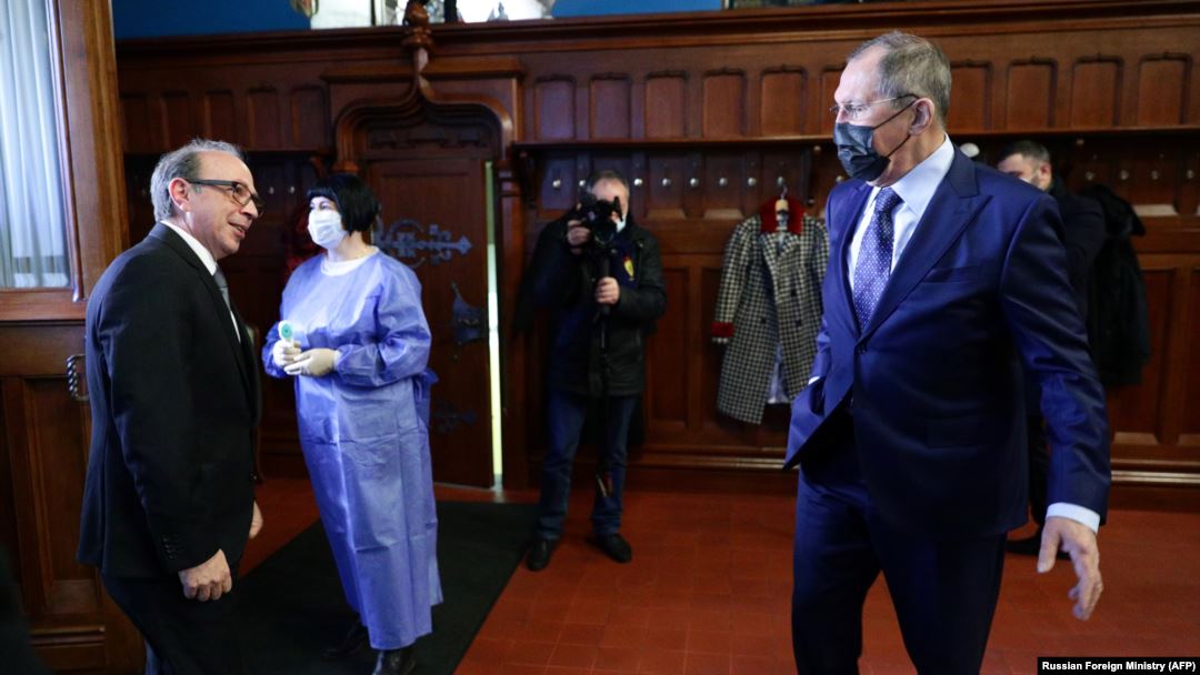 Lavrov ermənistanlı həmkarı ilə üçtərəfli razılaşmanı müzakirə etdi