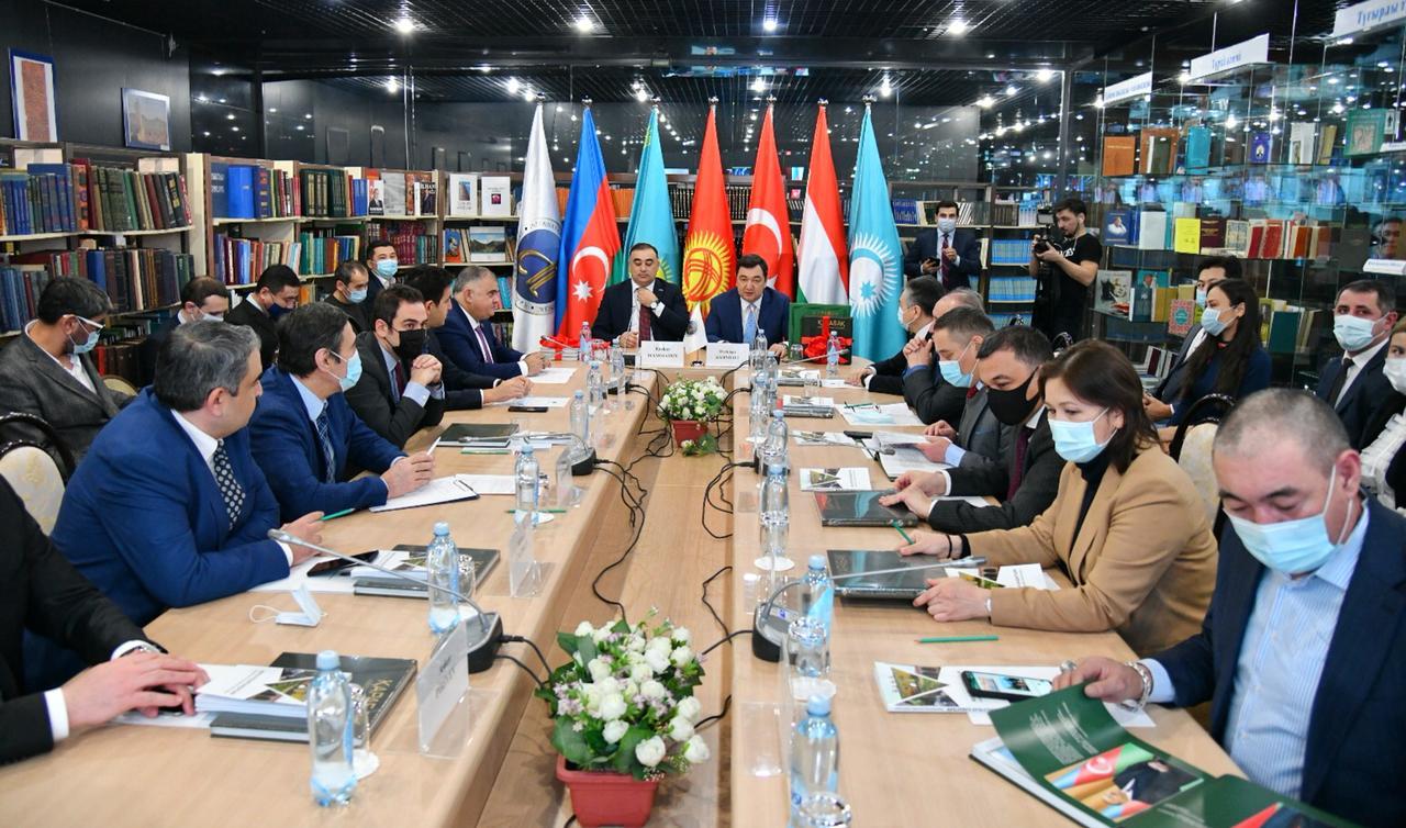 Türk dövlətlərinin müstəqilliyinin 30-cu ildönümü ilə bağlı konfrans keçirildi