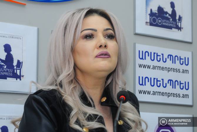 Ermənistanın baş virusoloqu ölkədən qaçdı