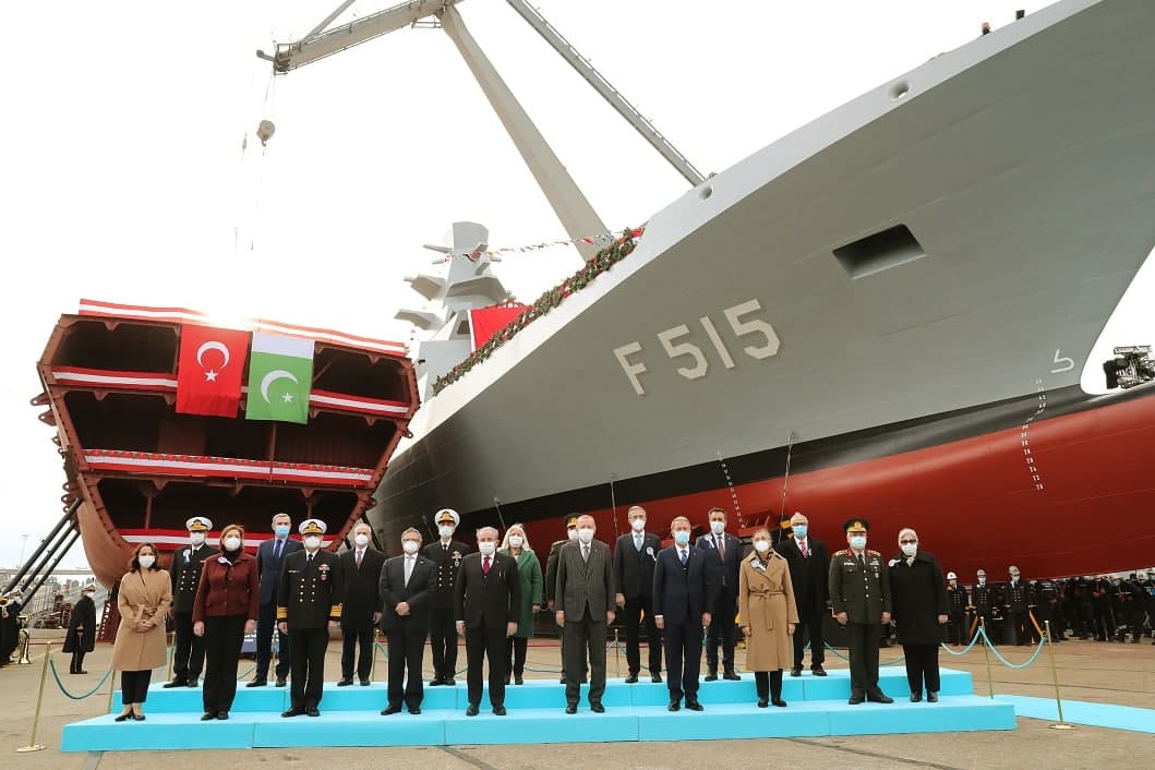 Türkiyə müdafiə sənayesinin daha bir UĞURU: İlk yerli döyüş gəmisi inşa olundu