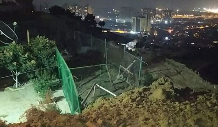Bakıda torpaq sürüşməsi - dağıntılar var - YENİLƏNİB