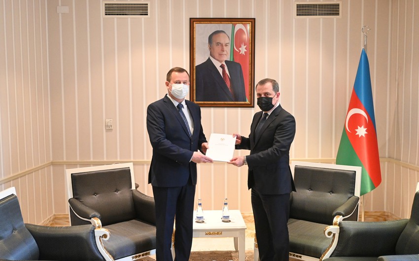 Ceyhun Bayramov yeni səfirinin etimadnaməsini qəbul edib - FOTO