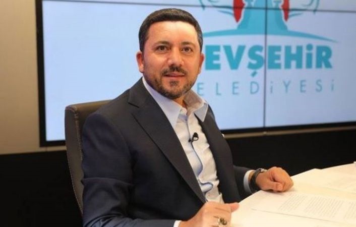 Türkiyədə bələdiyyə başqanı istefa verdi