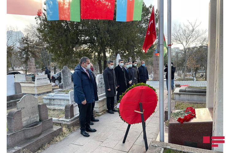  Rəsulzadənin məzarı ziyarət EDİLDİ