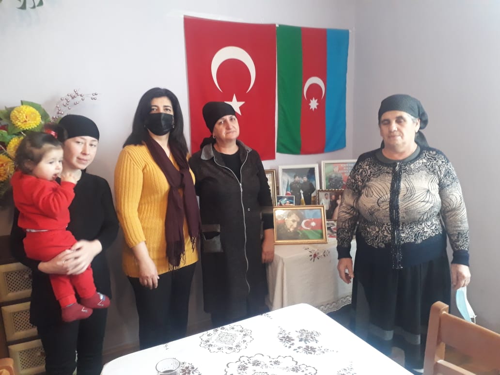 Deputat Kamilə Əliyeva şəhid ailələrini ziyarət edib - FOTOLAR