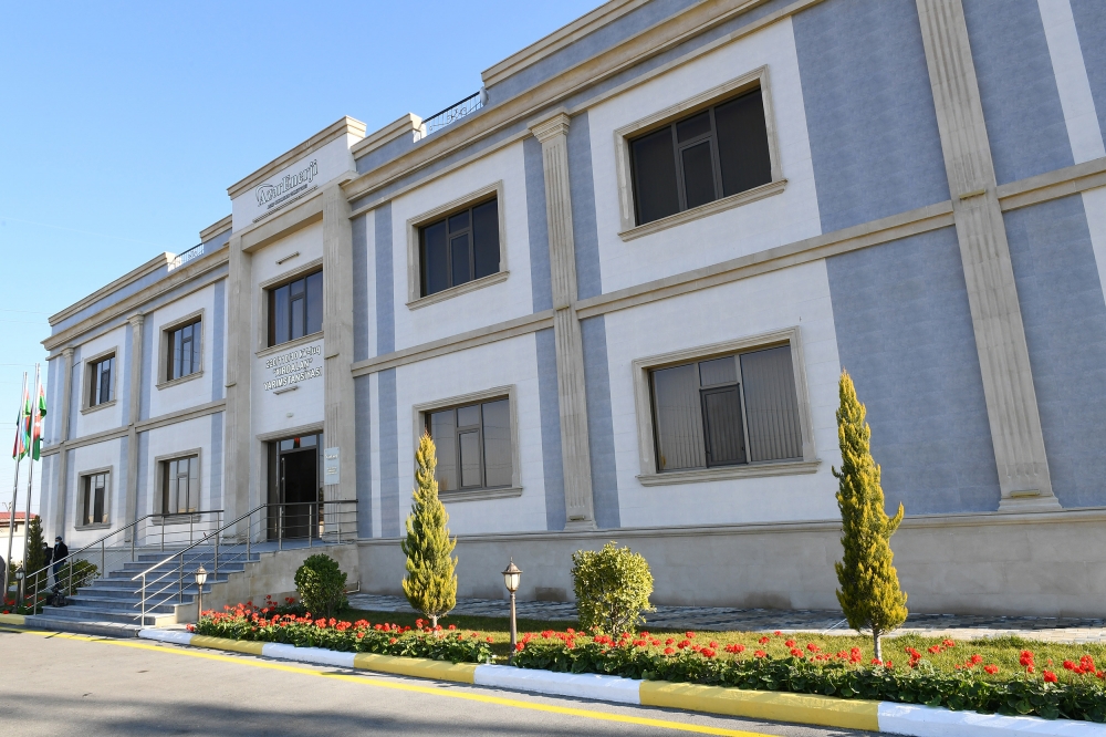 Prezident “Xırdalan” yarımstansiyalarındakı vəziyyətə baxdı