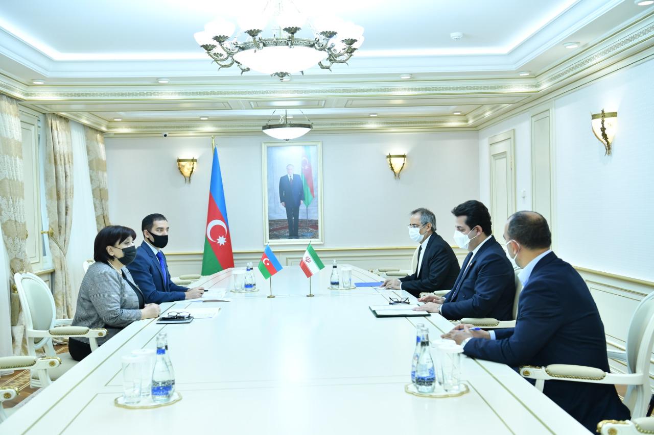 Sahibə Qafarova İran səfiri ilə görüşüb