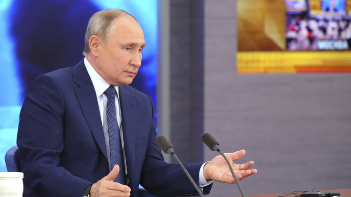 Putin sosial şəbəkələri PİSLƏDİ
