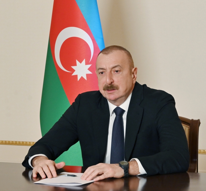 Çətin vaxtlarda italyan xalqının bizimlə həmrəy olduğunun şahidi olduq