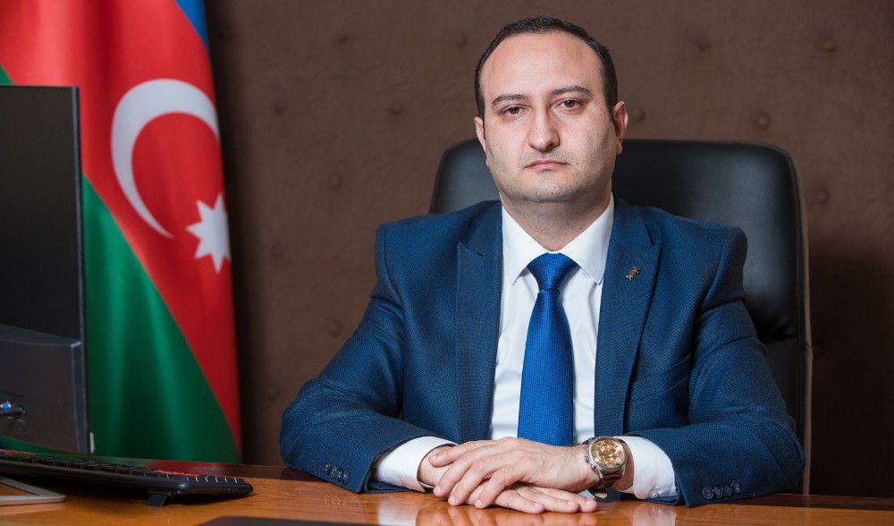 “Əksər müəllimlərimiz ərəb və ingilis dilində mühazirə keçirlər” - Rektor