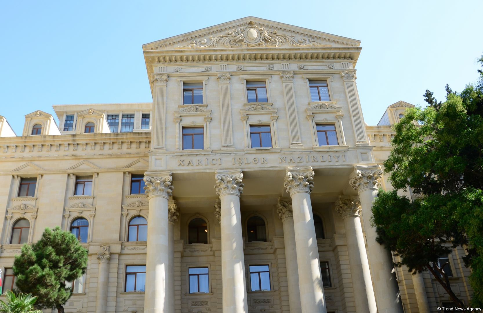 Azərbaycanın XİN rusiyalı diplomatları təbrik etdi