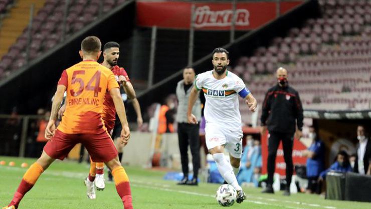 “Qalatasaray” da kubokla vidalaşdı