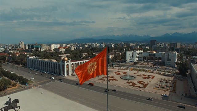 Bişkekə bir sutkada iki dəfə mer təyin olundu