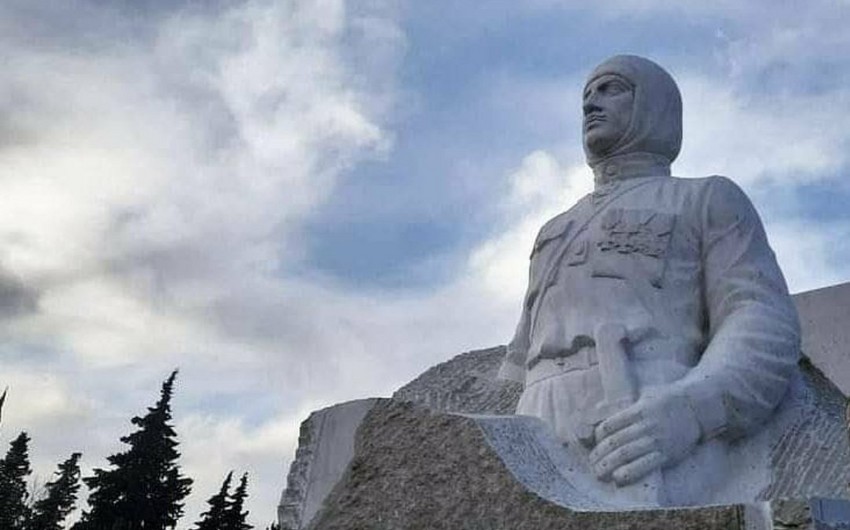 Erməni faşistin Xocavənddəki heykəli söküldü