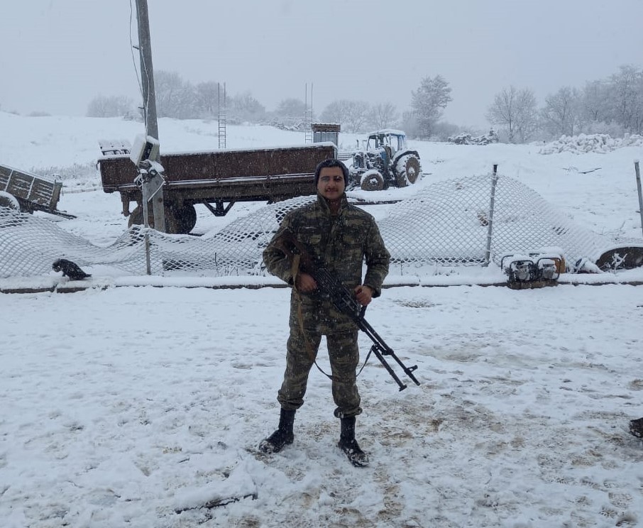 Tərxis olunanda bir-birimizə söz vermişdik ki, müharibə olsa mütləq döyüşə gedərik - Döyüşçü