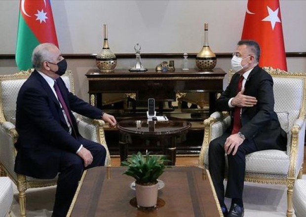 Əli Əsədov Fuat Oktayla görüşdü