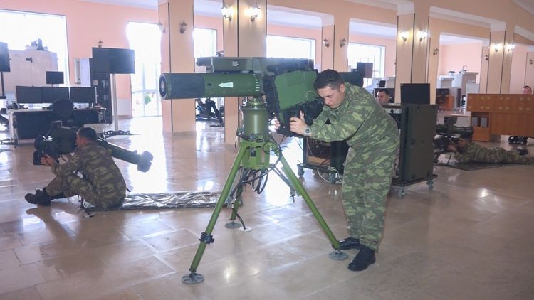 Əlahiddə Ümumqoşun Orduda ixtisas hazırlığı məşğələləri keçirilir
